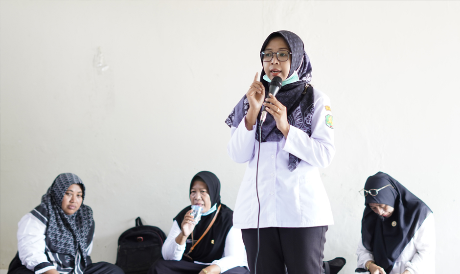Pemeriksaan Rutin Puskesmas Saronggi di MA Nurul Huda